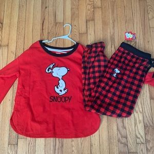 NWT Peanuts Fleece Pajama Set